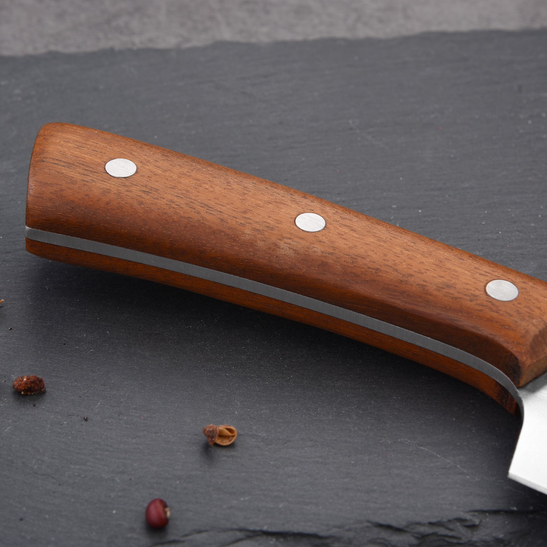 “Tokyo” Japanisches Küchenmesser Chefmesser 20,7cm Klinge aus Edelstahl mit Griff aus Naturholz